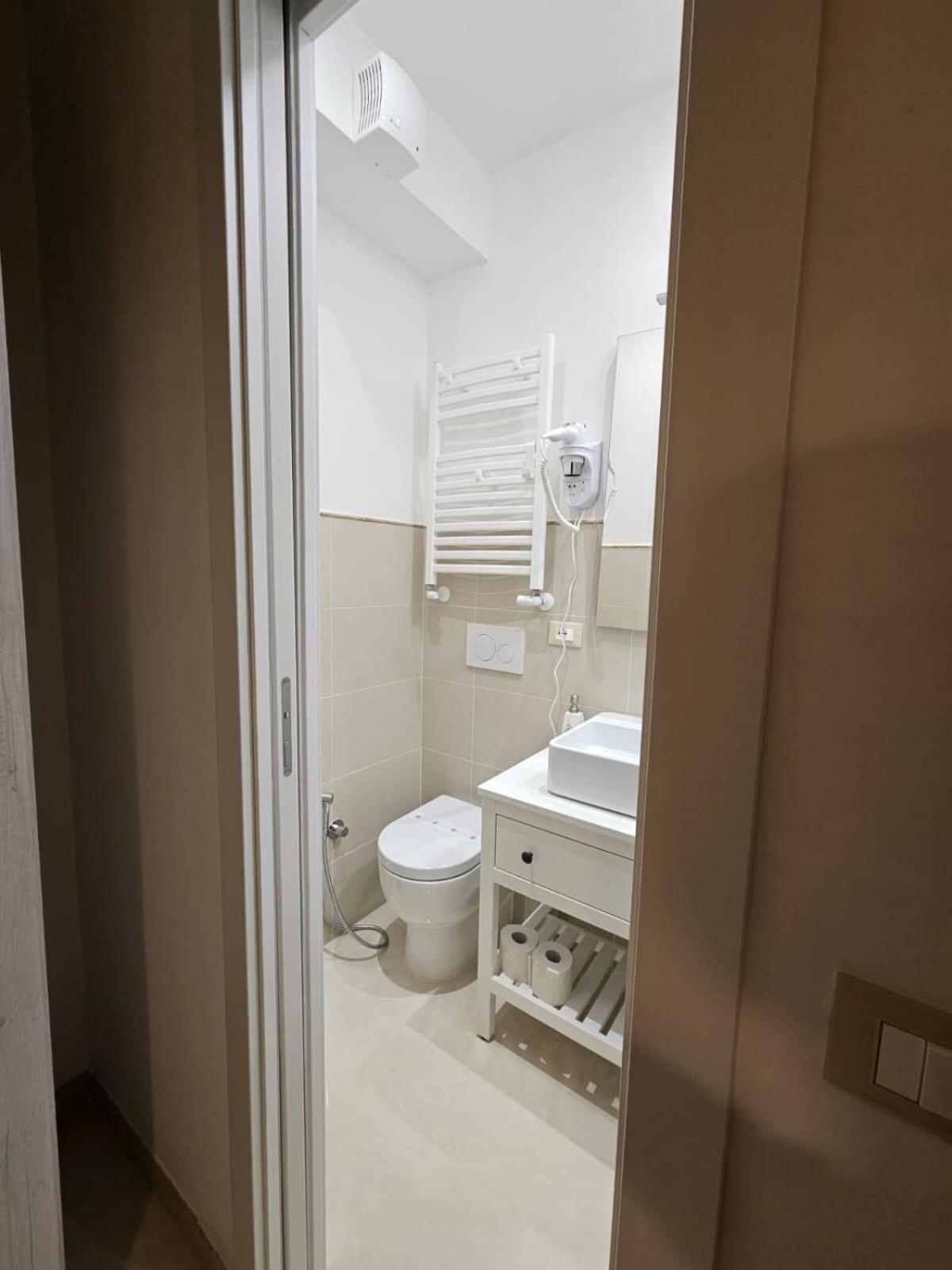 Be Your Home - Stendardi'S House Rome Bagian luar foto