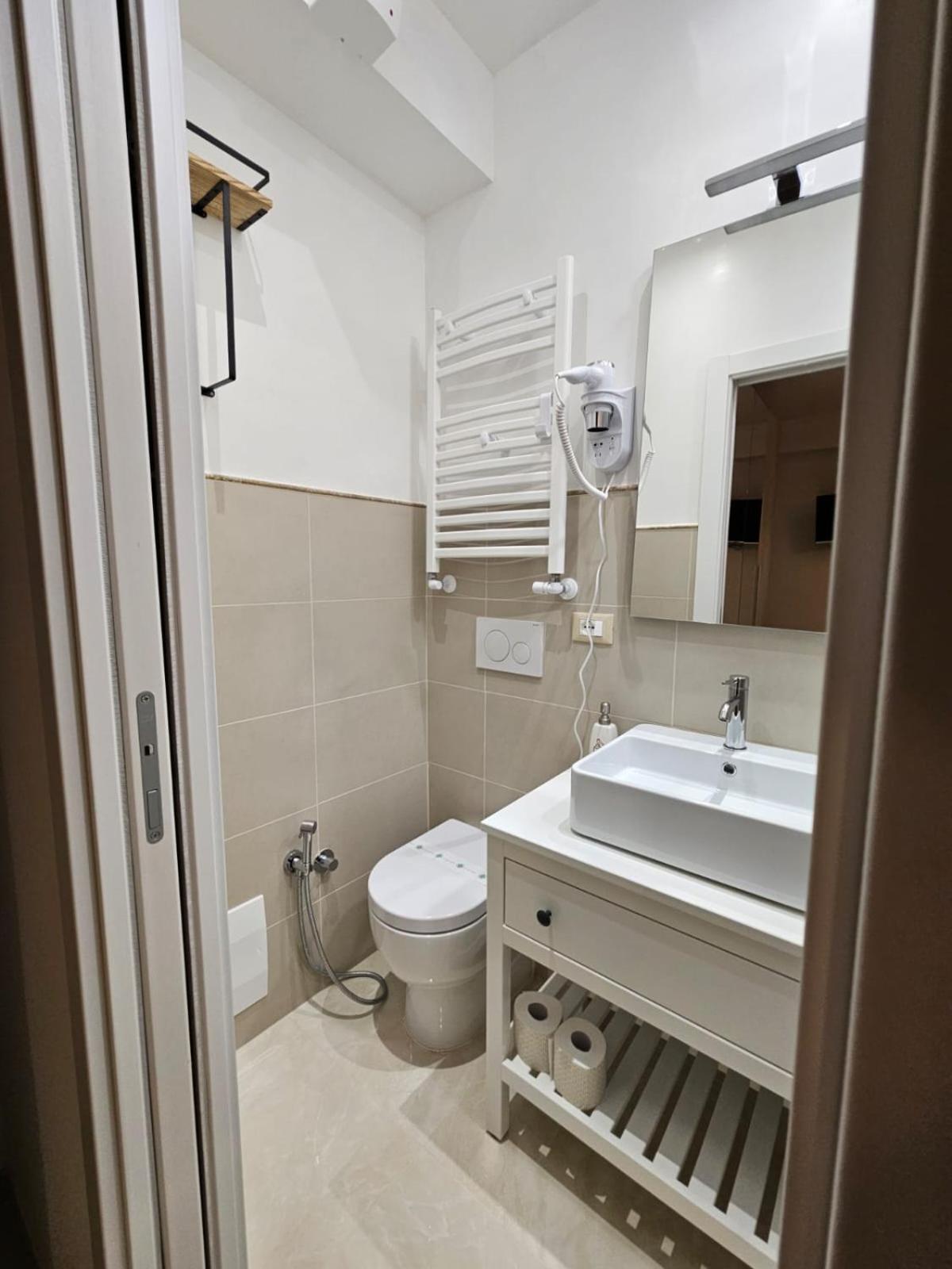 Be Your Home - Stendardi'S House Rome Bagian luar foto