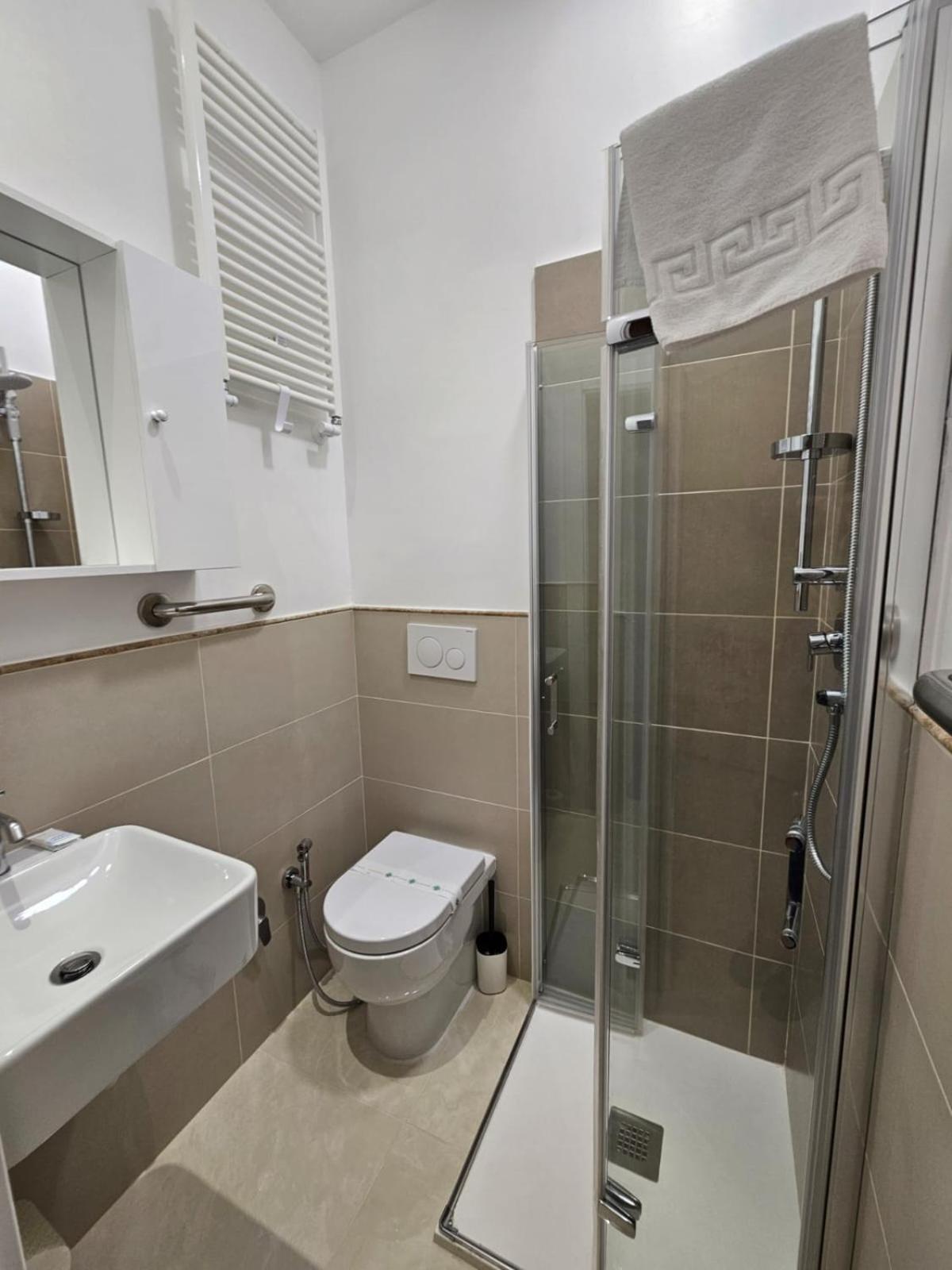 Be Your Home - Stendardi'S House Rome Bagian luar foto