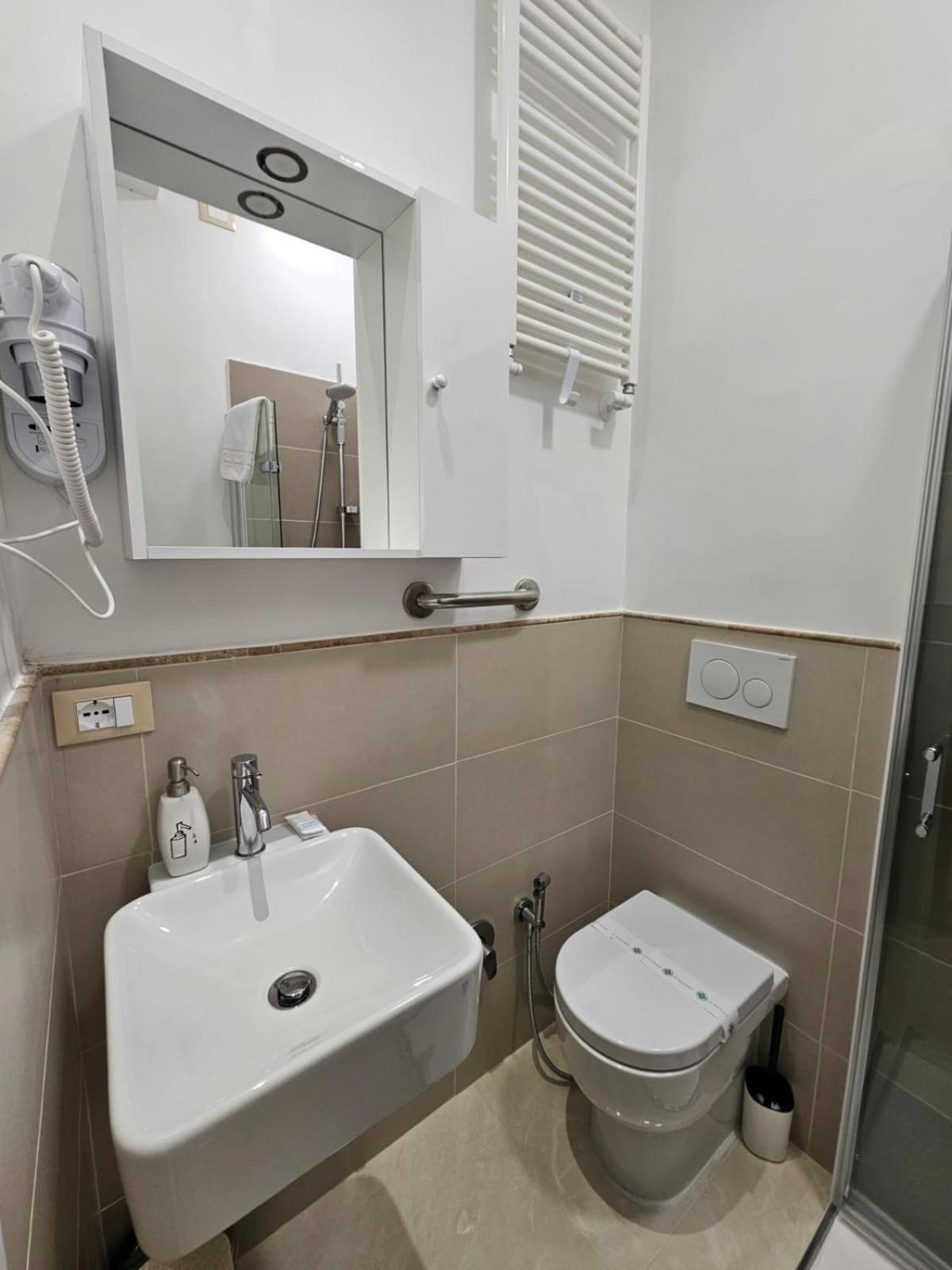 Be Your Home - Stendardi'S House Rome Bagian luar foto